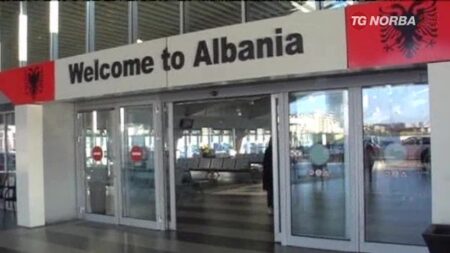 Finisce in tribunale il contratto dell’aeroporto di Valona