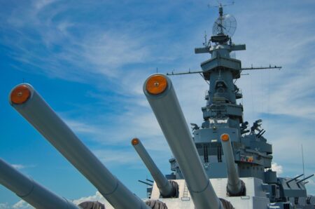 Fincantieri, spese militari, Nato e riarmo in Albania
